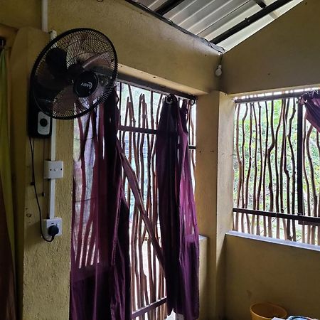 Yala Ying Yang Hostel & Camping Exterior foto