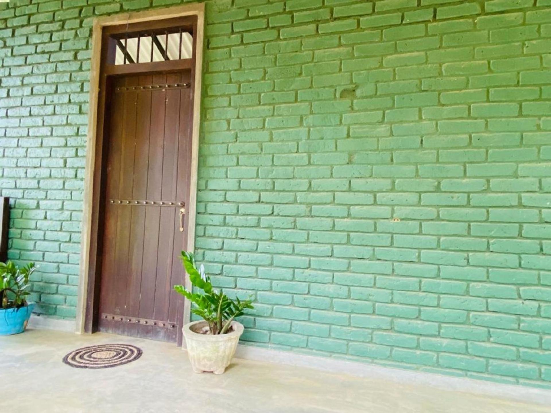 Yala Ying Yang Hostel & Camping Exterior foto